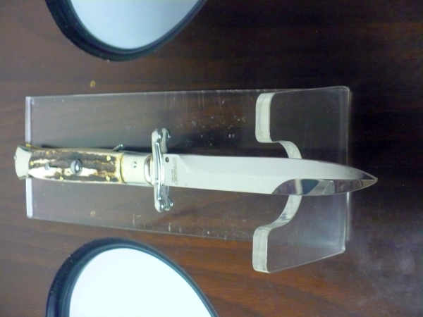 Swinguard- Famiglia Spadon- italian stiletto 23 cm - corno di cervo / deer horn - lama baionetta -2