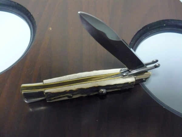 Swinguard- Famiglia Spadon- italian stiletto 23 cm - corno di cervo / deer horn - lama baionetta -2