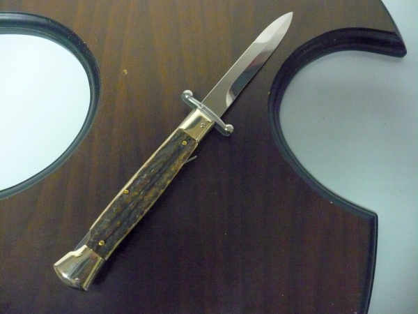 Swinguard- Famiglia Spadon- italian stiletto 23 cm - corno di cervo / deer horn - lama baionetta -2