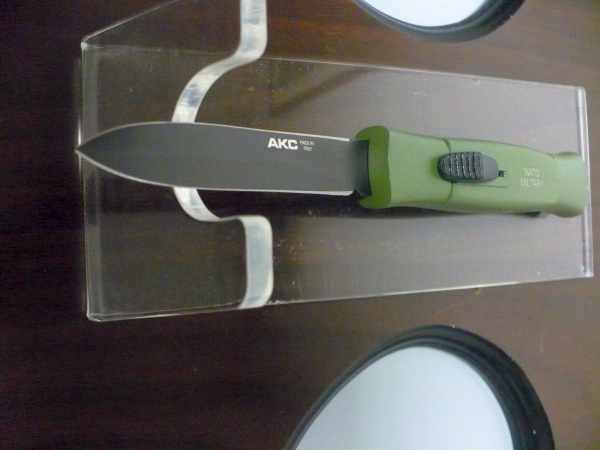 Italian stiletto frontale  coltellerie AKC Campolin - 20,50 cm - modello nato military, dagger teflonata nero