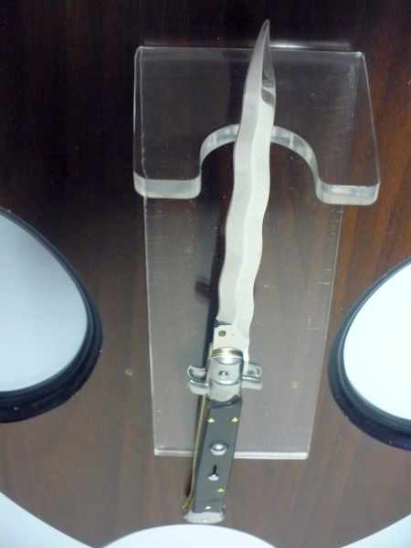 Frank Beltrame , italian stiletto - 28 cm , corno di ariete - lama kriss , modello FB 28/89K - 2