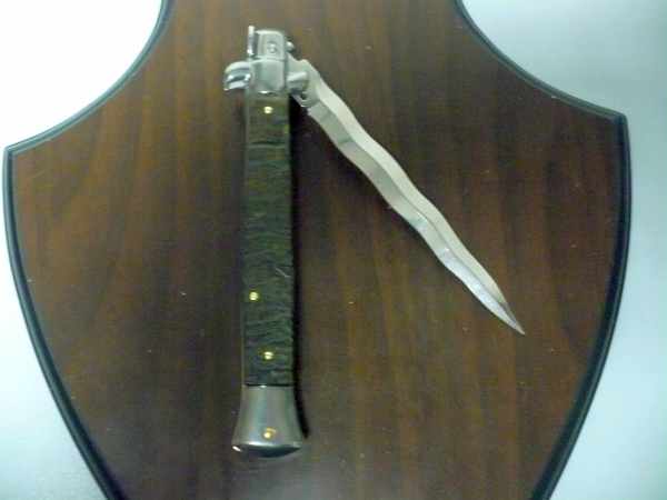 Frank Beltrame , italian stiletto - 28 cm , corno di ariete - lama kriss , modello FB 28/89K - 2