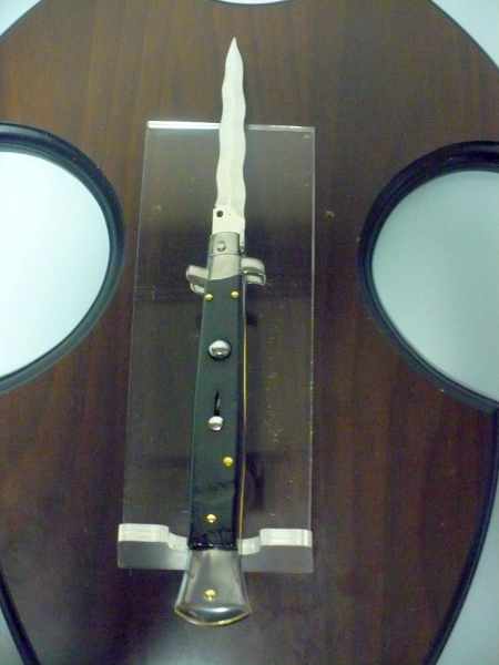 Frank Beltrame , italian stiletto - 28 cm , corno di ariete - lama kriss , modello FB 28/89K - 2