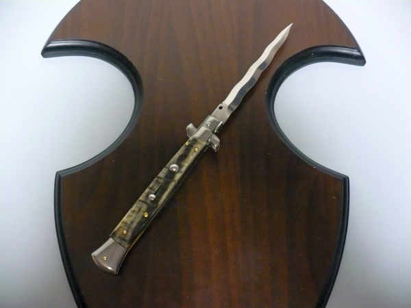 Frank Beltrame , italian stiletto - 28 cm , corno di ariete - lama kriss , modello FB 28/89K - 2