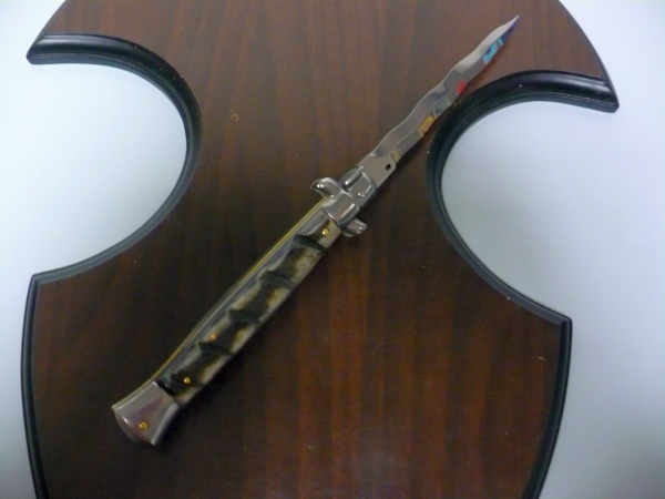Frank Beltrame , italian stiletto - 28 cm , corno di ariete - lama kriss , modello FB 28/89K - 2
