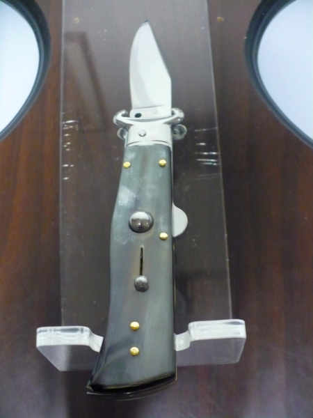 Famiglia Spadon - stiletto  calibro /20 - bufalo brasiliano - taglio classico clip point - 2