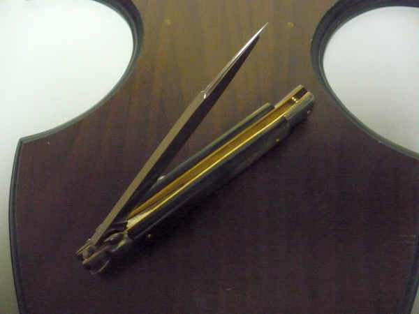 Frank Beltrame - italian stiletto, coltello a scatto, 28 cm -bufalo brasiliano, lama swedge FB 28/09Sw-2
