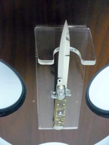 Frank Beltrame , italian stiletto - 23 cm , corno di ariete - lama baionetta , modello FB 23/63B - 1