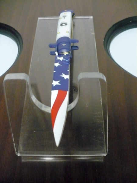 Frank Beltrame italian stiletto-23 cm imitazione di madreperla,baionetta con bandiera americana , edizione limitata - numero 15/26