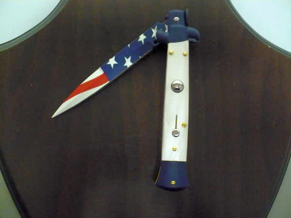 Frank Beltrame italian stiletto-23 cm imitazione di madreperla,baionetta con bandiera americana , edizione limitata - numero 15/26