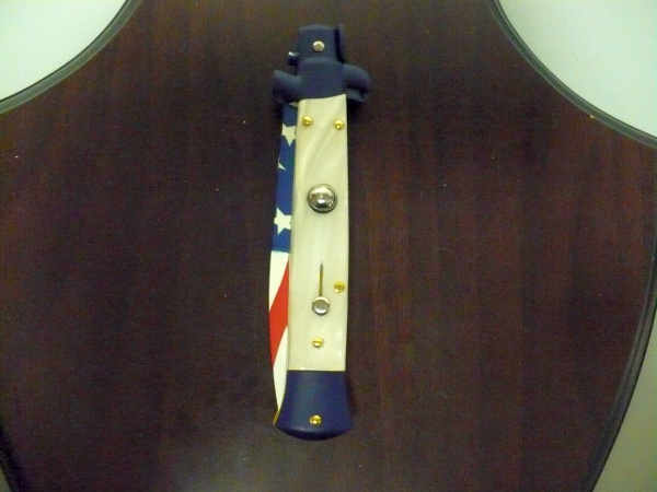 Frank Beltrame italian stiletto-23 cm imitazione di madreperla,baionetta con bandiera americana , edizione limitata - numero 29/26