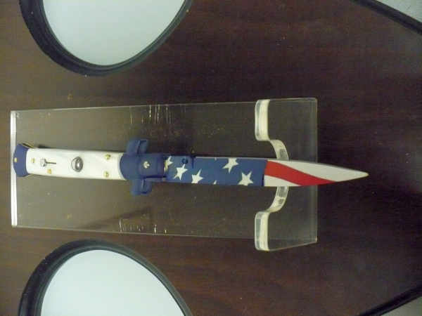 Frank Beltrame italian stiletto-23 cm imitazione di madreperla,baionetta con bandiera americana , edizione limitata - numero 29/26