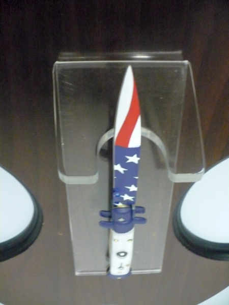 Frank Beltrame italian stiletto-23 cm imitazione di madreperla,baionetta con bandiera americana , edizione limitata - numero 40/26
