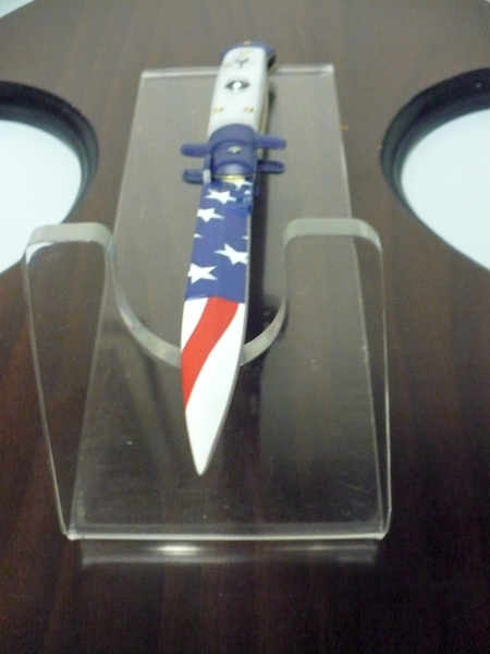 Frank Beltrame italian stiletto-23 cm imitazione di madreperla,baionetta con bandiera americana , edizione limitata - numero 47/26