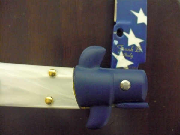 Frank Beltrame italian stiletto-23 cm imitazione di madreperla,baionetta con bandiera americana , edizione limitata - numero 47/26