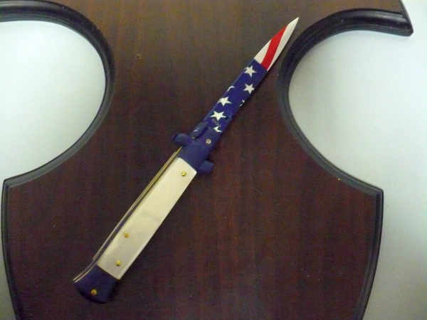 Frank Beltrame italian stiletto-23 cm imitazione di madreperla,baionetta con bandiera americana , edizione limitata - numero 50/26