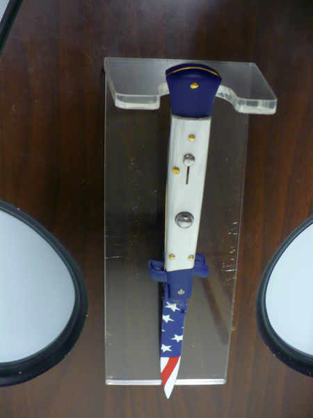 Frank Beltrame italian stiletto-23 cm imitazione di madreperla,baionetta con bandiera americana , edizione limitata - numero 15/26