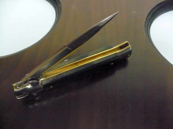 Frank Beltrame , italian stiletto , pugnale - 23 cm , corno di bufalo scuro, lama baionetta , modello FB 23/58B-17