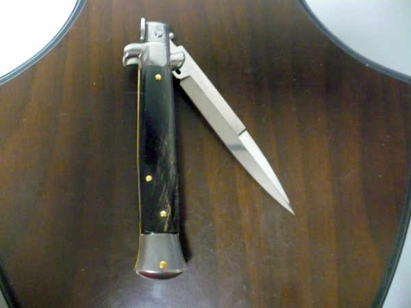 Frank Beltrame -italian stiletto - 23 cm-corno di bufalo scuro - lama baionetta  modello FB 23/58B-4