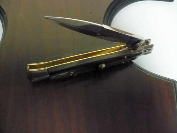 Frank Beltrame , italian stiletto , pugnale - 23 cm , corno di bufalo scuro, lama baionetta , modello FB 23/58B-17