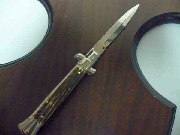 Coltello a scatto - pugnale -Frank Beltrame - italian stiletto 23 cm - lama baionetta - corno di cervo / deer horn -  FB 23/63B -10