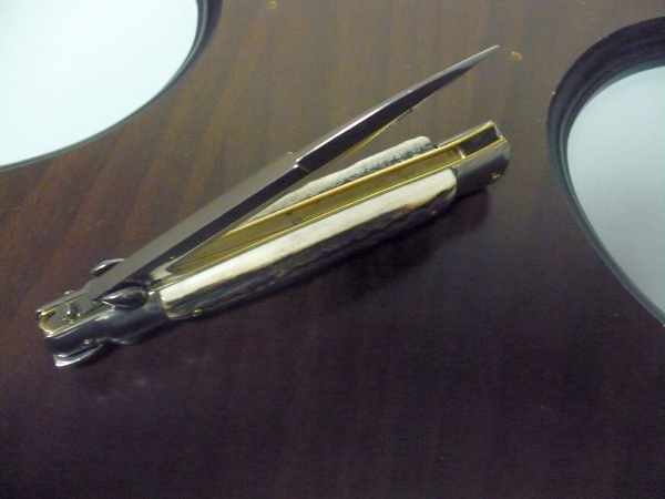 Coltello a scatto - pugnale -Frank Beltrame - italian stiletto 23 cm - lama baionetta - corno di cervo / deer horn -  FB 23/63B -10