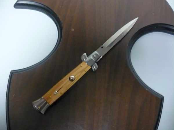 Frank Beltrame-23cm- coltello a scatto - pugnale -legno di olive / olive wood- modello FB 23/94B - 7