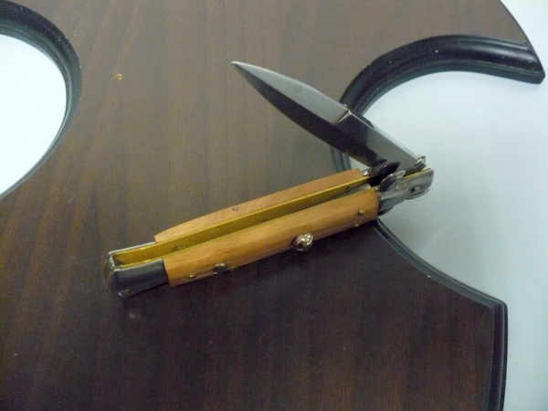 Frank Beltrame-23cm- coltello a scatto - pugnale -legno di olive / olive wood- lama baionetta modello FB 23/94B - 2