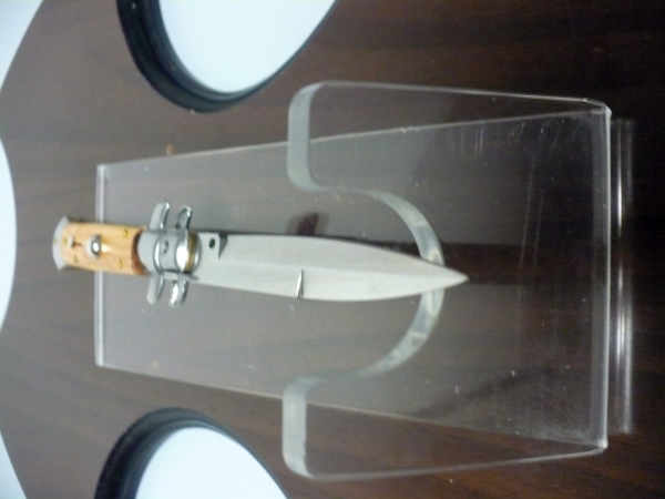 Frank Beltrame-23cm- coltello a scatto - pugnale -legno di olive / olive wood- lama baionetta modello FB 23/94B - 2