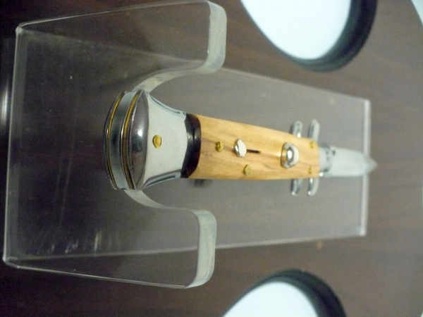 Frank Beltrame-23cm- coltello a scatto - pugnale -legno di olive / olive wood- lama baionetta modello FB 23/94B - 2