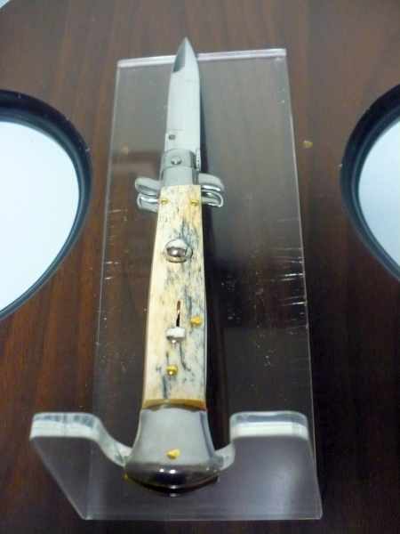 Frank Beltrame, italian stiletto- 23 cm, osso di cammello invecchiato 10 anni, baionetta - 2