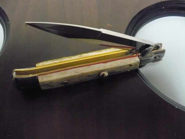 Frank Beltrame, italian stiletto- 23 cm, osso di cammello invecchiato 10 anni, baionetta - 2