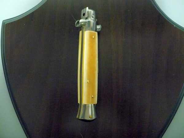 Frank Beltrame, italian stiletto- 23 cm, osso di struzzo, lama baionetta  FB 23/97B