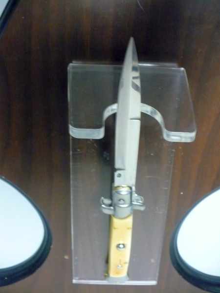 Frank Beltrame, italian stiletto- 23 cm, osso di struzzo, lama baionetta  FB 23/97B