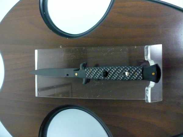 Kevlar, Frank Beltrame ,italian stiletto, pugniale -23 cm, carbonio, lama classica teflonata , modello FB 23/37CFVT