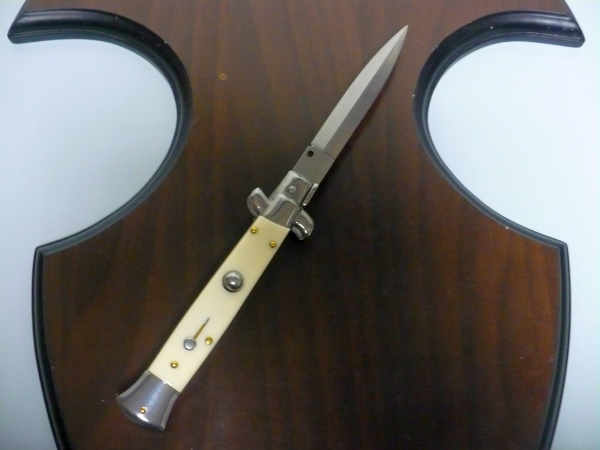 Frank Beltrame italian stiletto - 23 cm imitazione d'avorio - lama dagger - modello FB 23/91D
