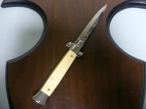 Frank Beltrame italian stiletto - 23 cm imitazione d'avorio - lama dagger - modello FB 23/91D