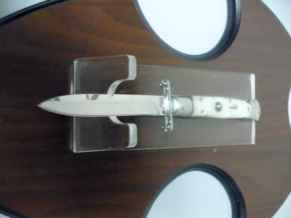 Swinguard - italian stiletto, coltello a scatto, 25 cm - AKC World knife , lama baionetta / blade bayonet, imitazione madreperla / imitation mother of pearl