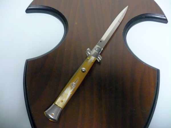 Frank Beltrame - italian stiletto, coltello a scatto, 28 cm -bufalo chiaro, lama kriss FB 28/48K- 14.C