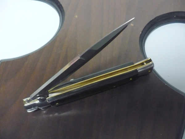 Frank Beltrame , italian stiletto , pugnale - 28 cm , corno di bufalo scuro, lama baionetta, modello FB 28/58B- 11