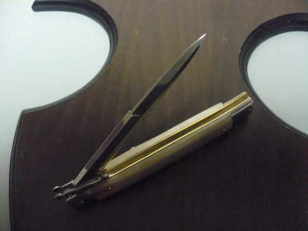 Swinguard Frank Beltrame - italian stiletto 28 cm - punta di corno di bufalo chiaro - lama baionetta  FB 550/48 - 3