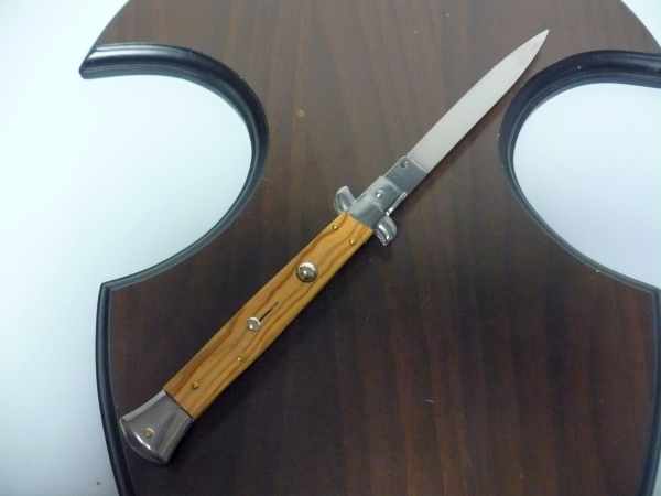 Frank Beltrame-28cm- coltello a scatto - pugnale -legno di olive / olive wood- modello FB 28/94C