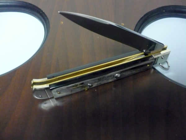 Famiglia Spadon - stiletto  falcon /28 - bufalo brasiliano - lama a swedge vecchio stile - 12