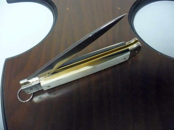Famiglia Spadon - stiletto  falcon /28 - bufalo brasiliano - lama a swedge vecchio stile - 13