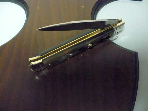 Famiglia Spadon - stiletto  falcon /28 - bufalo brasiliano - lama a swedge vecchio stile - 14