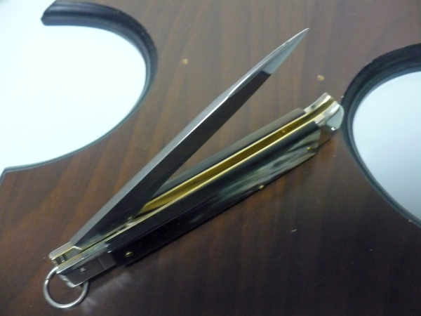 Famiglia Spadon - stiletto  falcon /28 - bufalo brasiliano - lama a swedge vecchio stile - 14