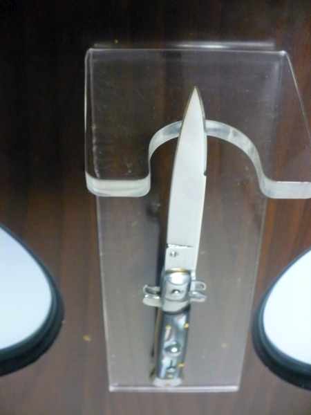 Frank Beltrame -  italian stiletto 19,50 cm imitazione di bufalo scuro -lama swedge - 19,50FB/81S - 3