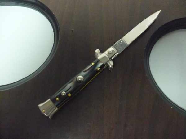 Frank Beltrame -  italian stiletto 19,50 cm imitazione di bufalo scuro -lama swedge - 19,50FB/81S - 3