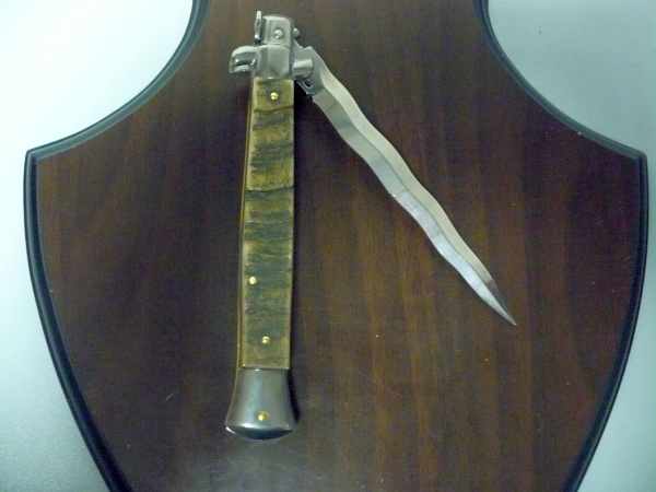 Frank Beltrame , italian stiletto - 28 cm , corno di ariete - lama kriss , modello FB 28/89K - 3