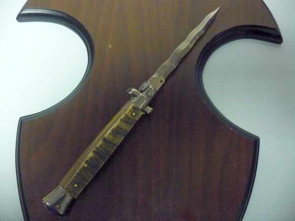 Frank Beltrame , italian stiletto - 28 cm , corno di ariete - lama kriss , modello FB 28/89K - 3